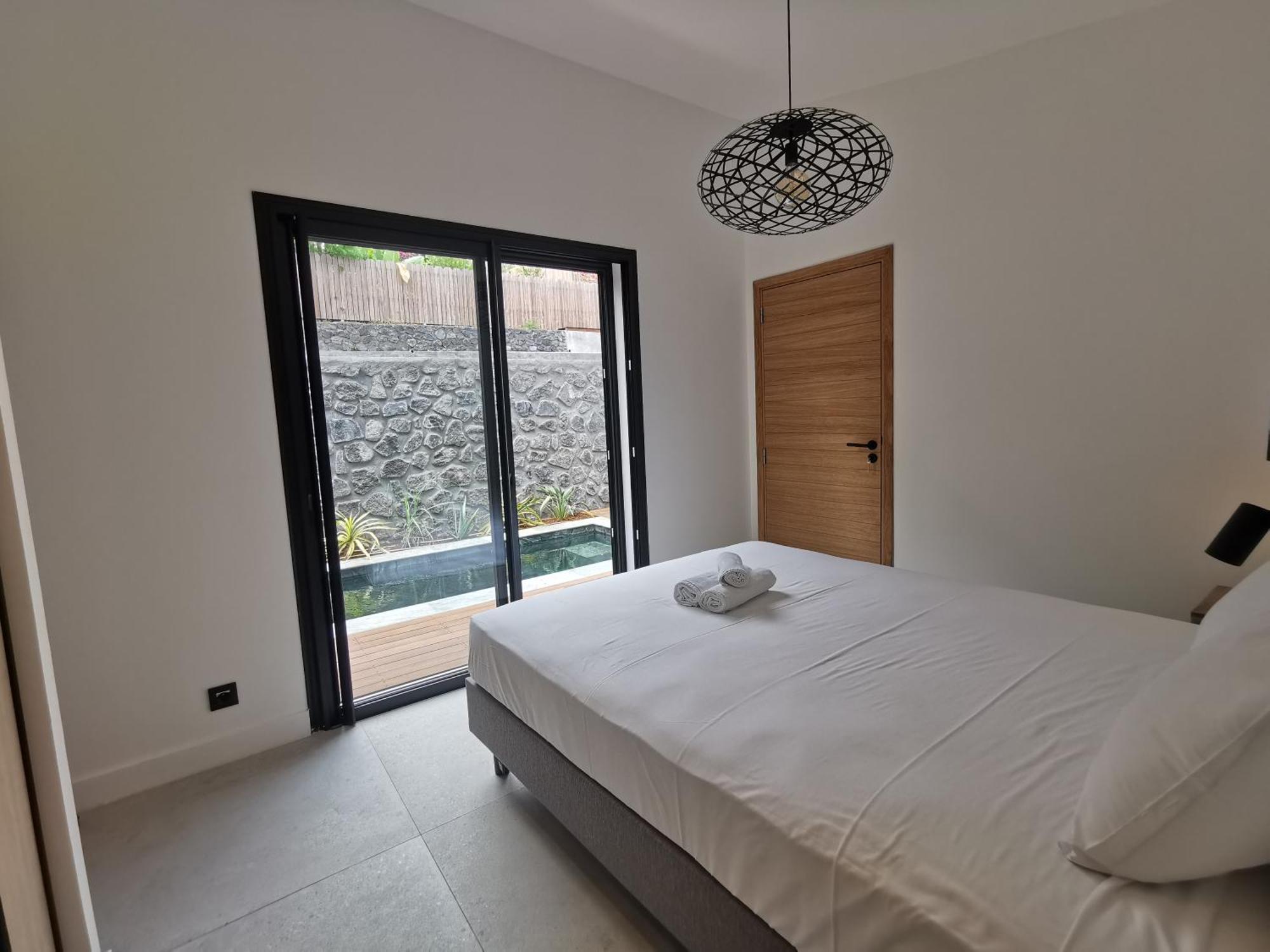 Summer Cosy - Villa Classee 4 Etoiles - 2 Suites Avec Piscine Chauffee Et Jacuzzi Integre Idealement Situee Chemin Summer Saint-Gilles-les-Bains Exterior photo